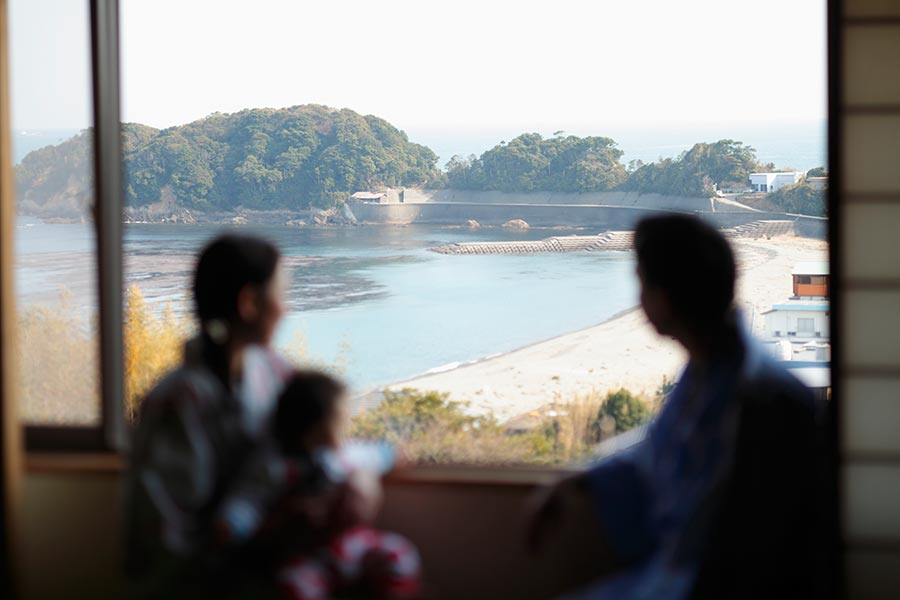 温泉坪庭露天付客室(独立部屋/１２畳和室＋洋間)